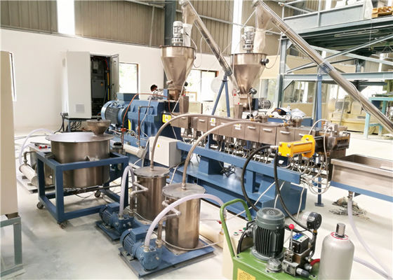 China Plastikdoppelschneckenextruder-Maschine für Füller Masterbatch, das CER-ISO-Zustimmung macht fournisseur