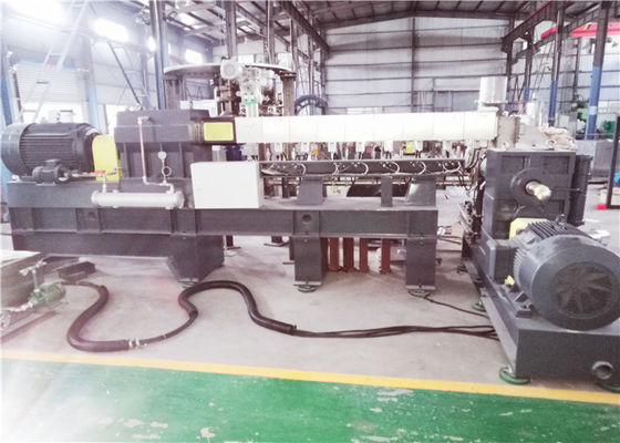 China industrielles zweistufiges PVC des Extruder-500kg/hr, welches die Maschine in hohem Grade leistungsfähig zusammensetzt fournisseur